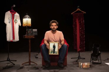 Photo du spectacle "Ma République et moi" d'Issam Rachyq-Ahrad par Quentin Petit