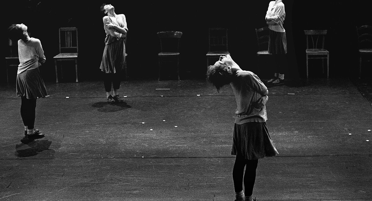 Photos du spectacle "Rosas Danst Rosas" de Anne Teresa De Keersmaeker par Jean-Luc Tanghe