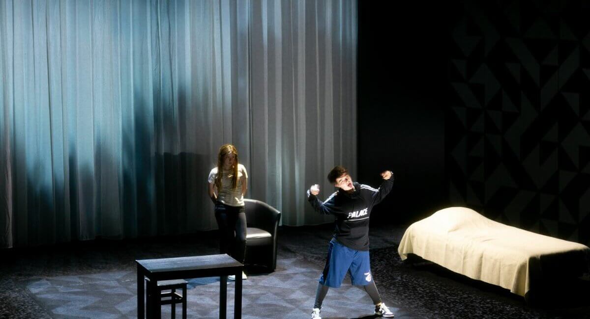 Photos du spectacle Les petites filles modernes © Agathe Pommerat